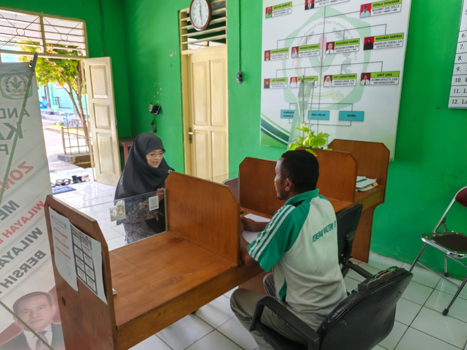 Ketua Pokjawas Lakukan Kunjungan Pembinaan di MAN 3 Maluku Tengah